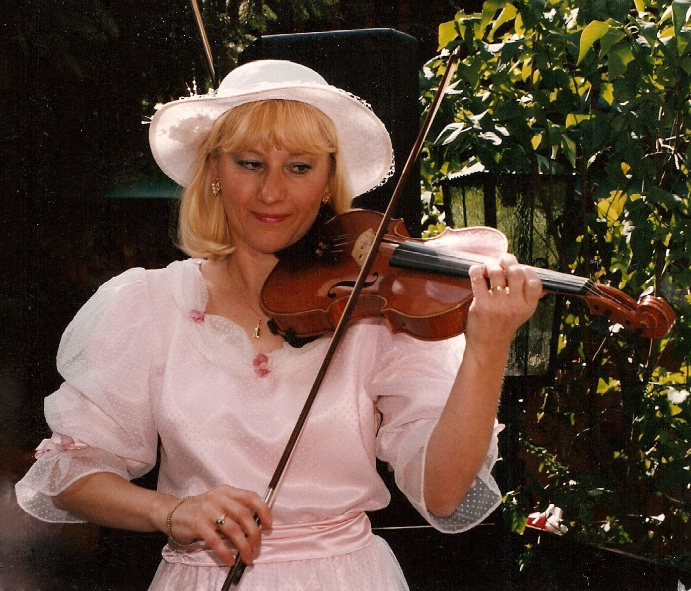 Doris Dorer